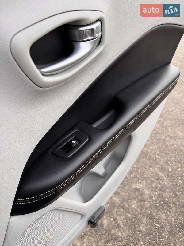 Внедорожник / Кроссовер Jeep Compass 2017 в Кривом Роге