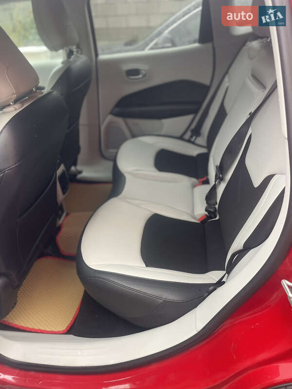 Позашляховик / Кросовер Jeep Compass 2021 в Рівному