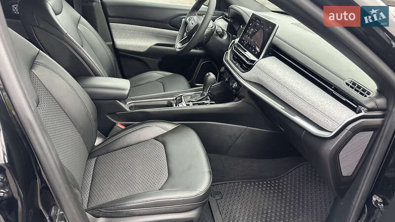 Внедорожник / Кроссовер Jeep Compass 2024 в Дубно