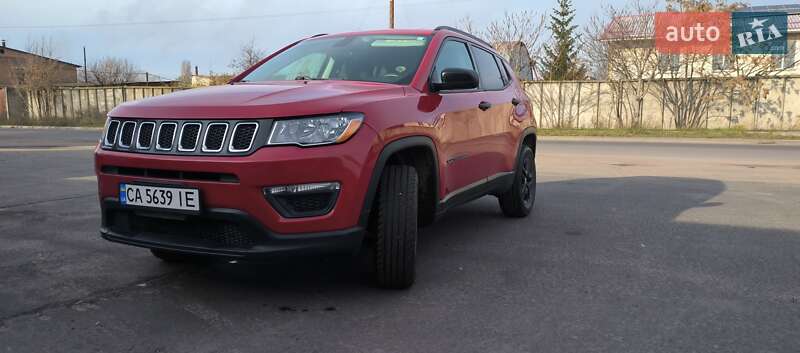 Внедорожник / Кроссовер Jeep Compass 2017 в Черкассах