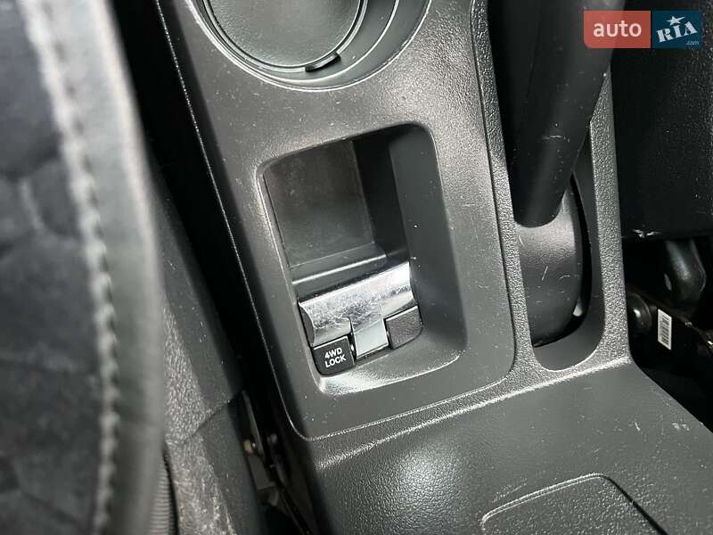 Внедорожник / Кроссовер Jeep Compass 2015 в Богуславе