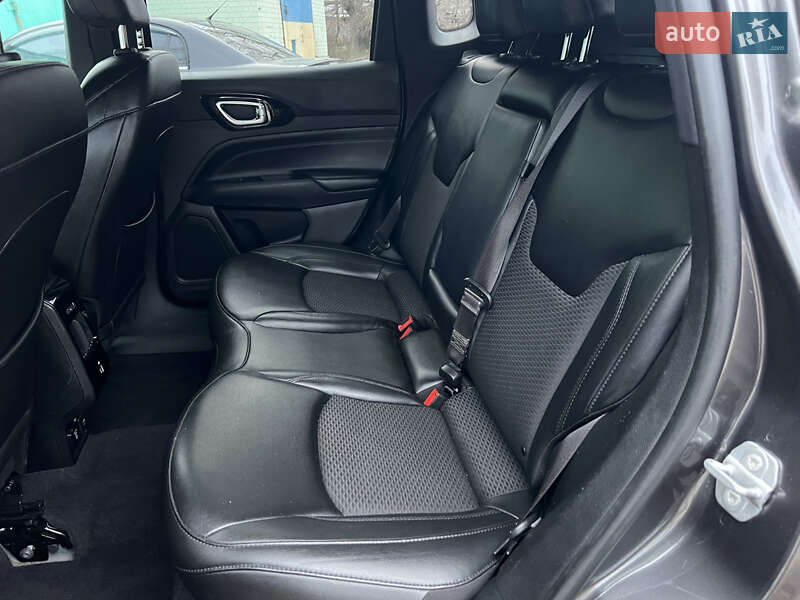 Позашляховик / Кросовер Jeep Compass 2022 в Чернігові
