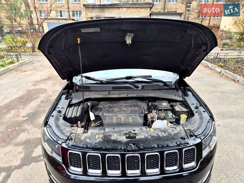 Внедорожник / Кроссовер Jeep Compass 2018 в Киеве фото 49 Внедорожник / Кроссовер Jeep Compass 2018 в Киеве