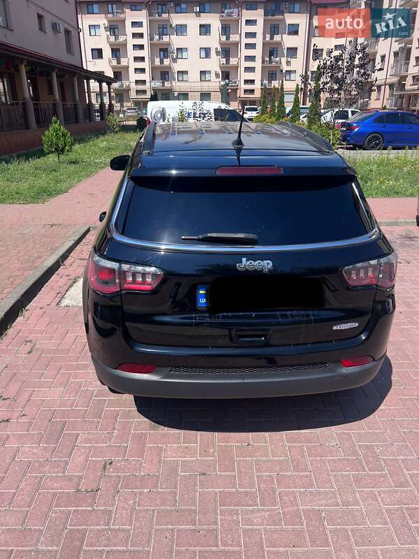 Внедорожник / Кроссовер Jeep Compass 2017 в Ужгороде