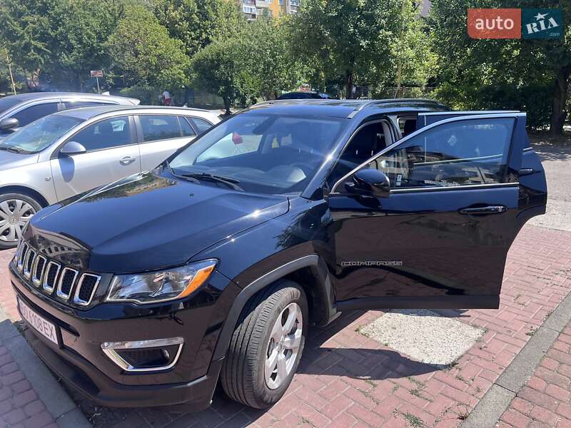 Внедорожник / Кроссовер Jeep Compass 2017 в Ужгороде