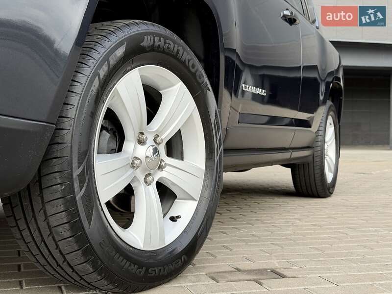 Внедорожник / Кроссовер Jeep Compass 2014 в Киеве