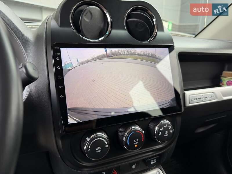 Внедорожник / Кроссовер Jeep Compass 2014 в Киеве