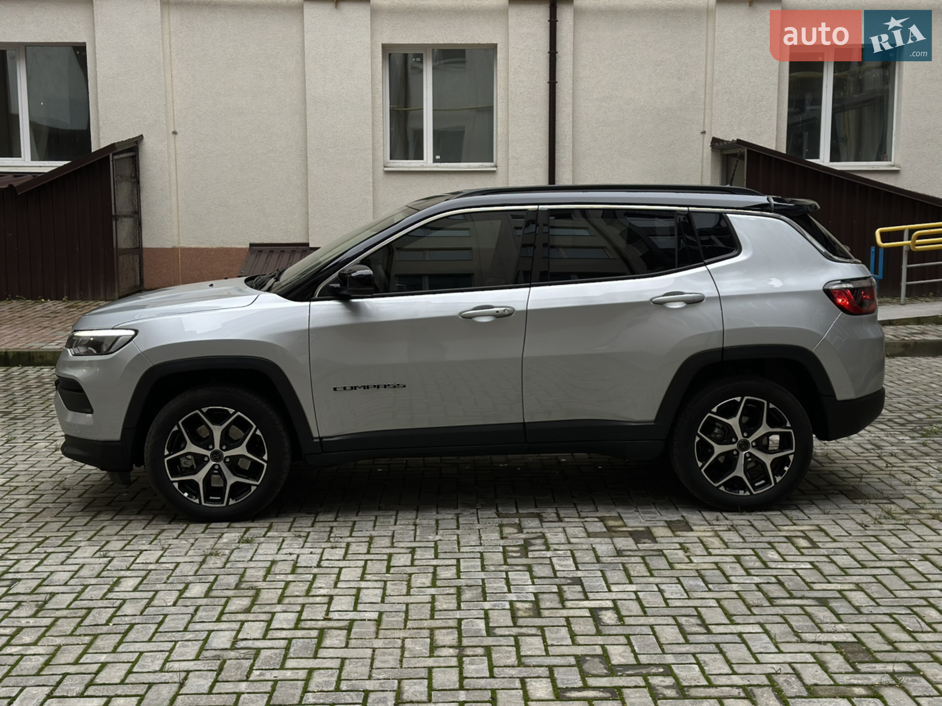 2024 Jeep Compass - мініатюра 10