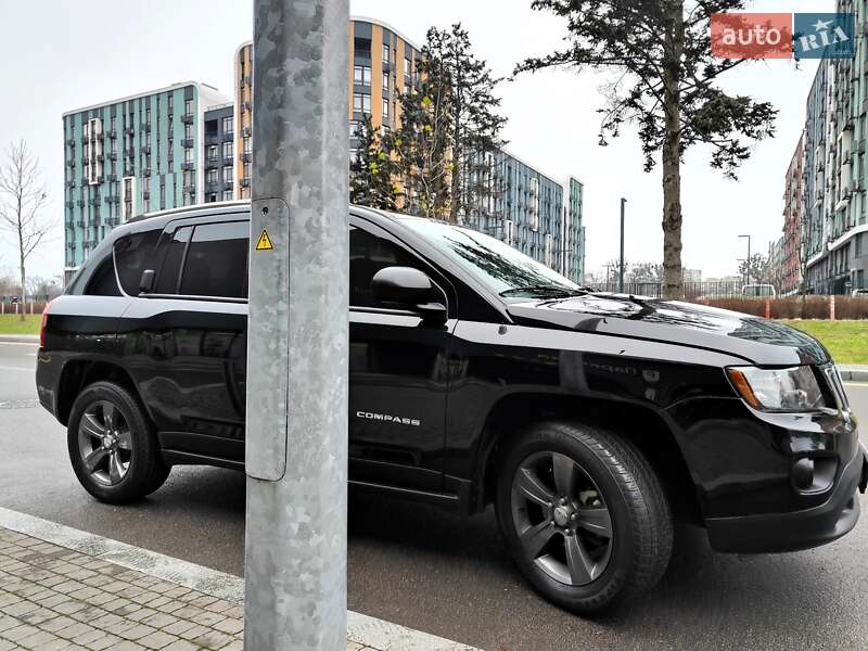 Позашляховик / Кросовер Jeep Compass 2014 в Києві