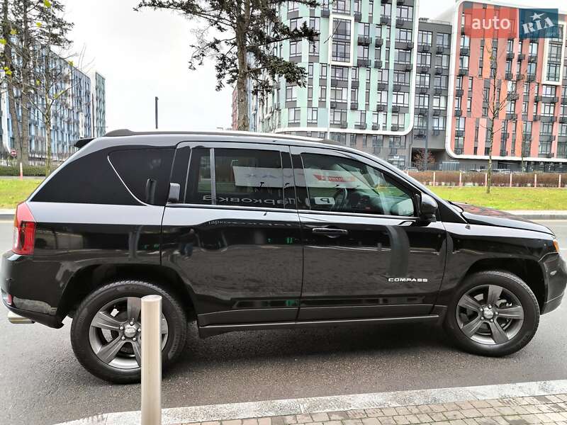 Позашляховик / Кросовер Jeep Compass 2014 в Києві