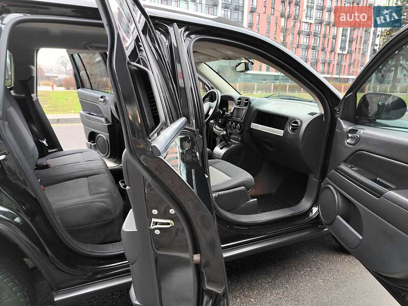 Позашляховик / Кросовер Jeep Compass 2014 в Києві