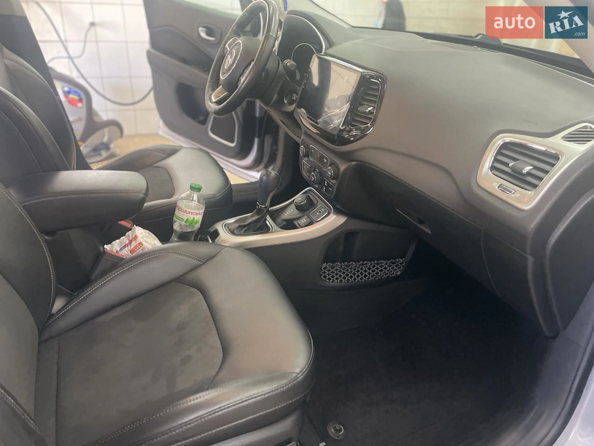 2017 Jeep Compass - мініатюра 12