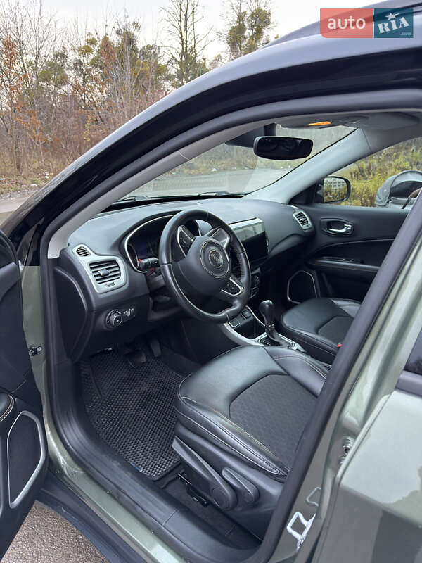 Внедорожник / Кроссовер Jeep Compass 2019 в Ровно