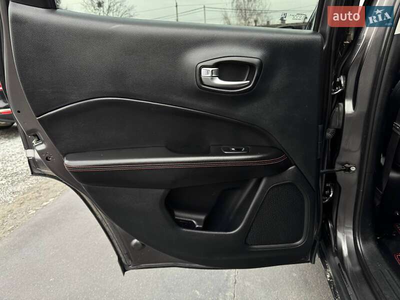 Внедорожник / Кроссовер Jeep Compass 2020 в Ровно