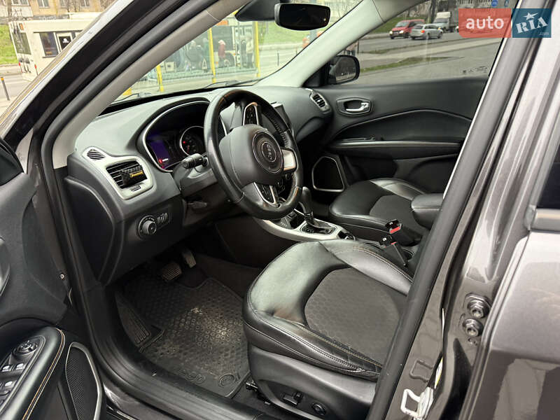 Внедорожник / Кроссовер Jeep Compass 2017 в Днепре