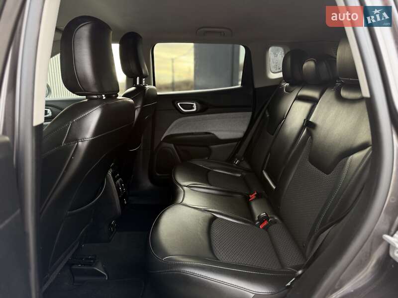 Позашляховик / Кросовер Jeep Compass 2022 в Львові фото 43 Позашляховик / Кросовер Jeep Compass 2022 в Львові