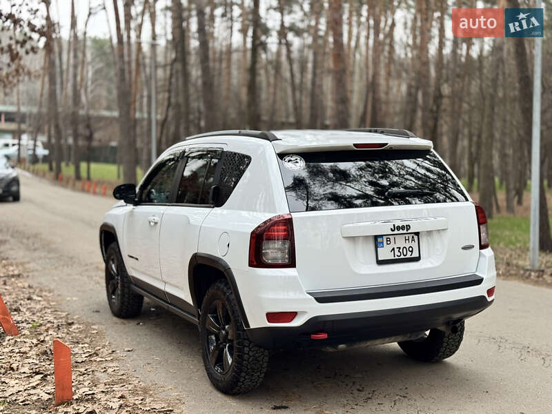 Внедорожник / Кроссовер Jeep Compass 2015 в Киеве фото 14 Внедорожник / Кроссовер Jeep Compass 2015 в Киеве