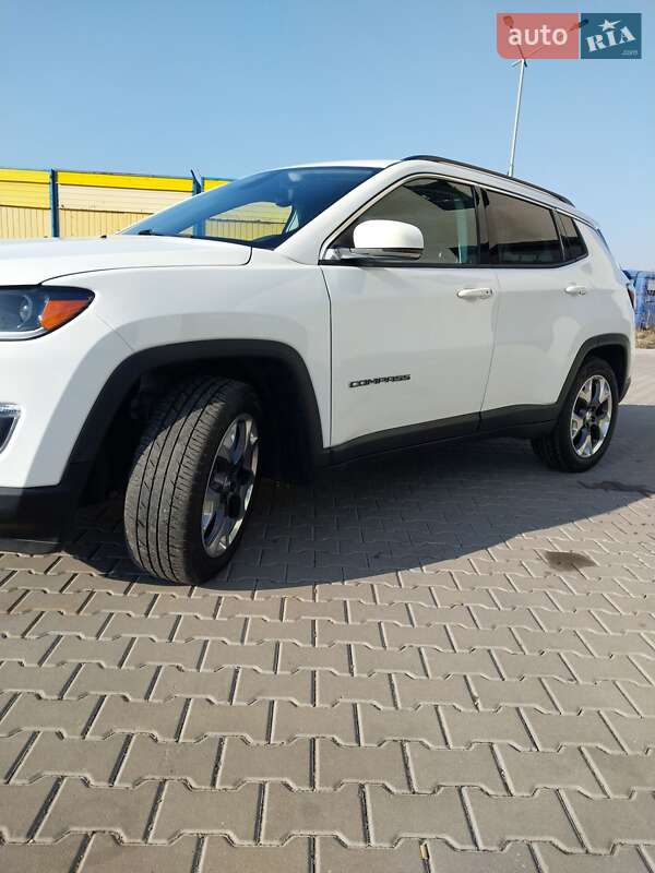 Внедорожник / Кроссовер Jeep Compass 2018 в Киеве