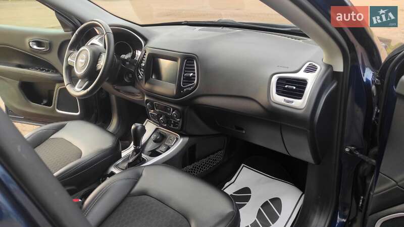 Внедорожник / Кроссовер Jeep Compass 2018 в Тростянце фото 29 Внедорожник / Кроссовер Jeep Compass 2018 в Тростянце