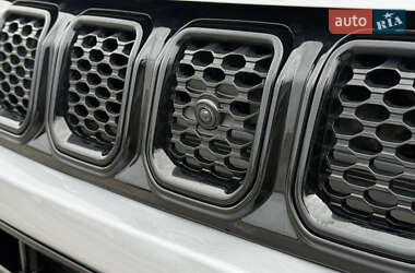 Внедорожник / Кроссовер Jeep Compass 2021 в Киеве