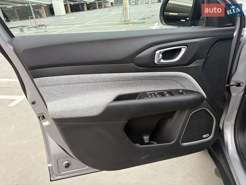Внедорожник / Кроссовер Jeep Compass 2021 в Киеве