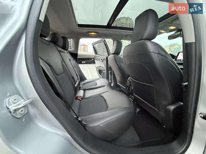 Внедорожник / Кроссовер Jeep Compass 2021 в Киеве