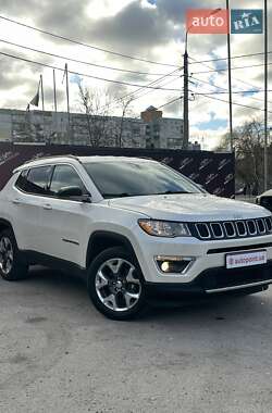 Внедорожник / Кроссовер Jeep Compass 2017 в Сумах