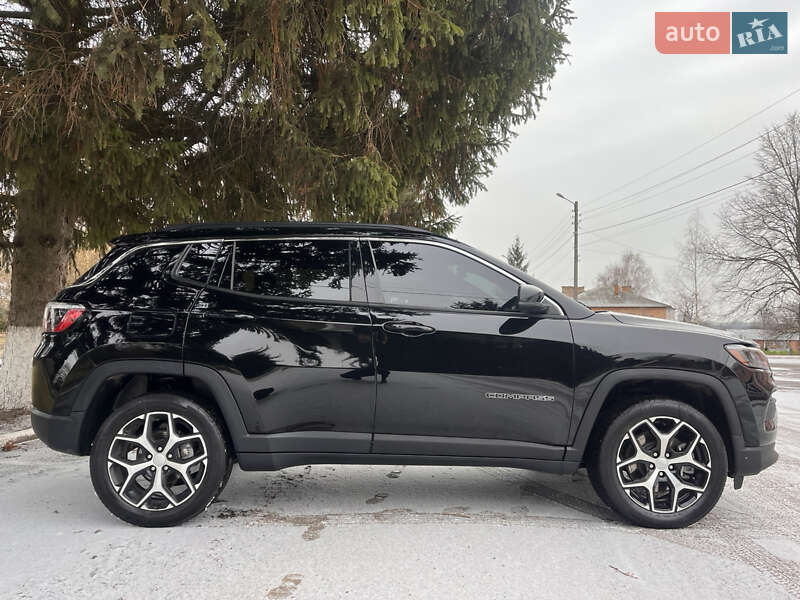 Внедорожник / Кроссовер Jeep Compass 2024 в Киеве
