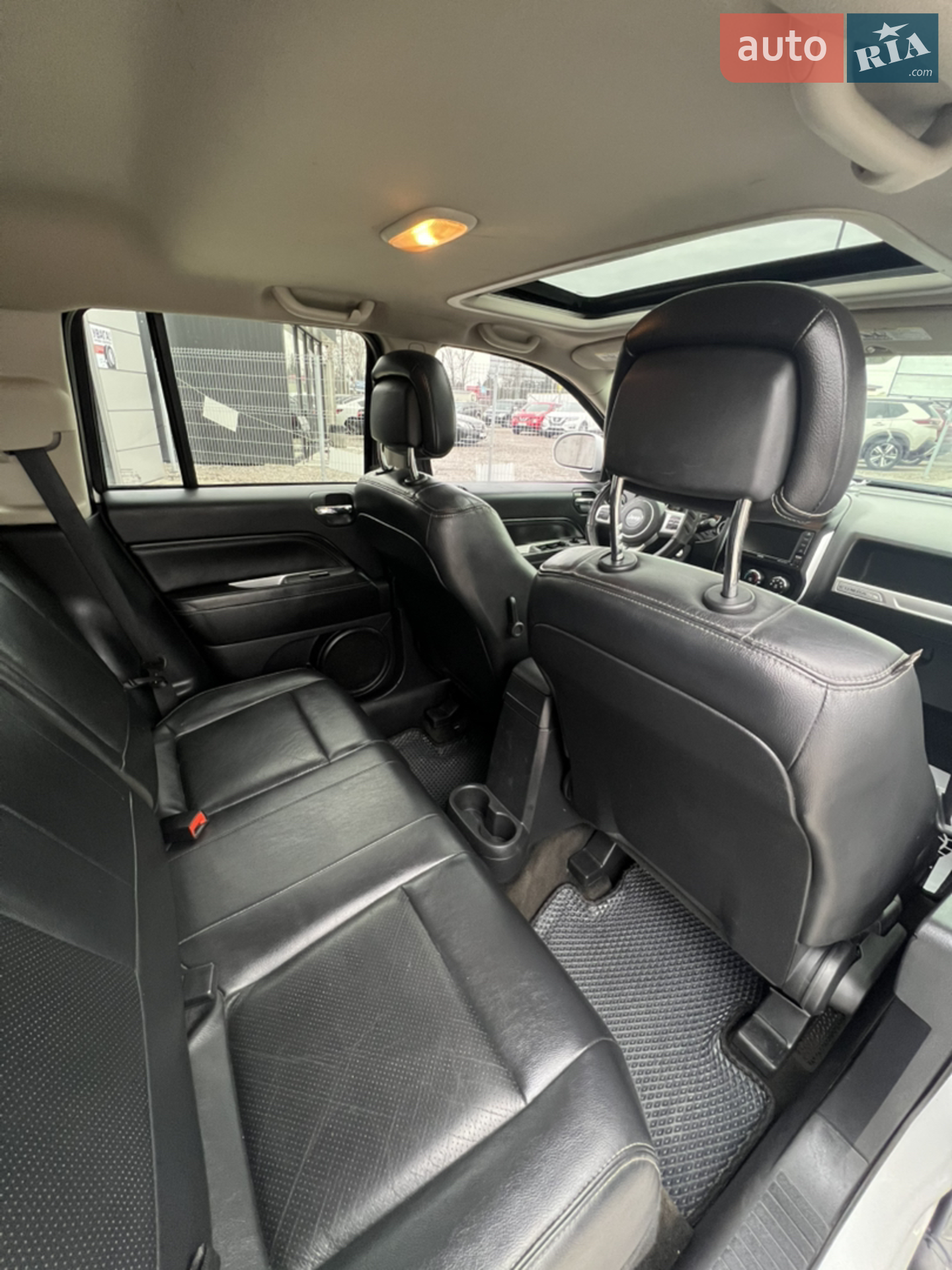 2015 Jeep Compass - мініатюра 19