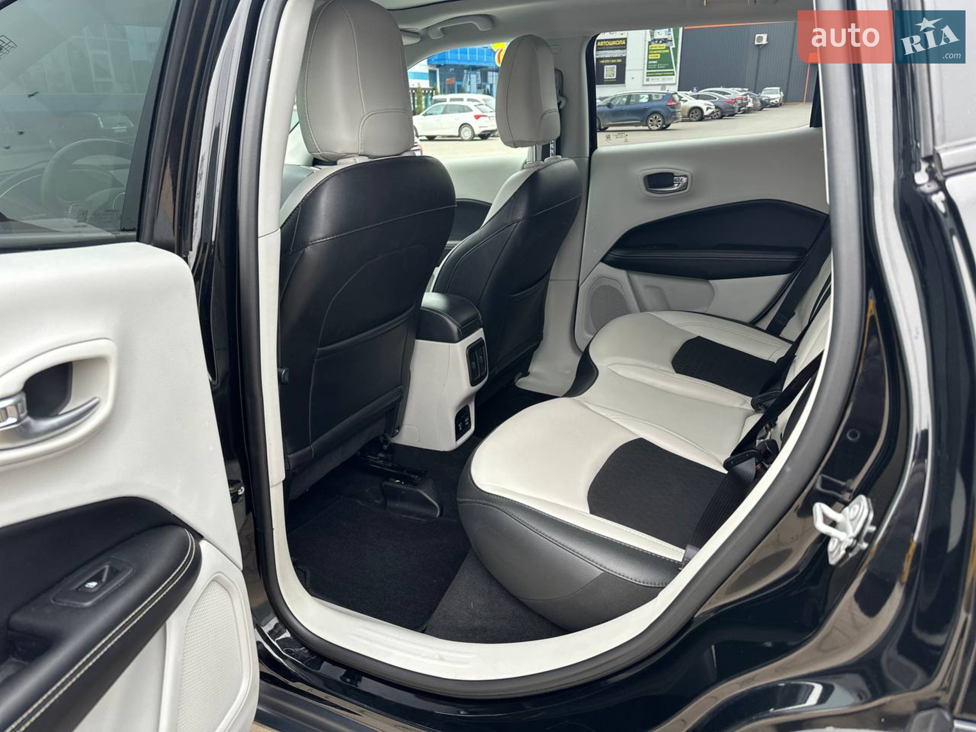 2018 Jeep Compass - мініатюра 30