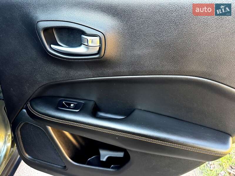 Внедорожник / Кроссовер Jeep Compass 2018 в Хмельницком фото 10 Внедорожник / Кроссовер Jeep Compass 2018 в Хмельницком