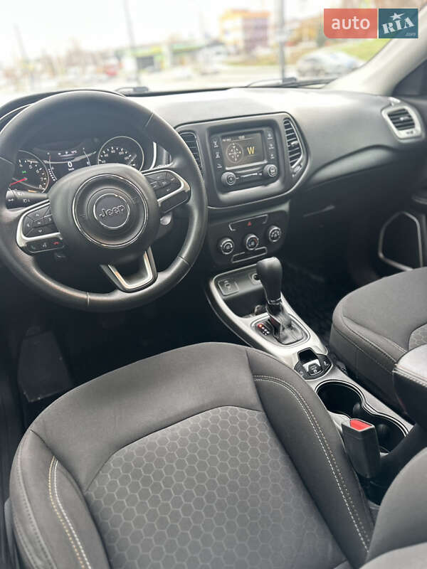 Позашляховик / Кросовер Jeep Compass 2018 в Дніпрі фото 32 Позашляховик / Кросовер Jeep Compass 2018 в Дніпрі