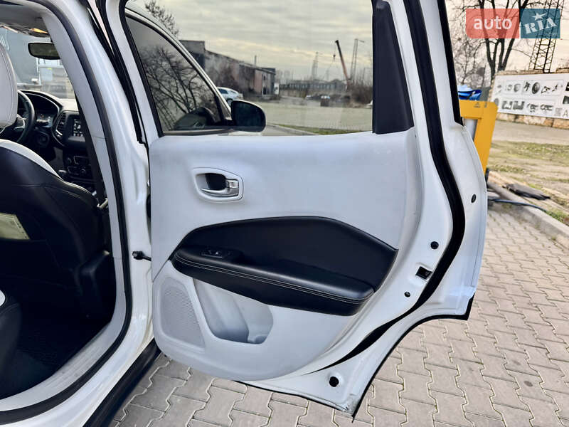 Позашляховик / Кросовер Jeep Compass 2019 в Одесі фото 18 Позашляховик / Кросовер Jeep Compass 2019 в Одесі