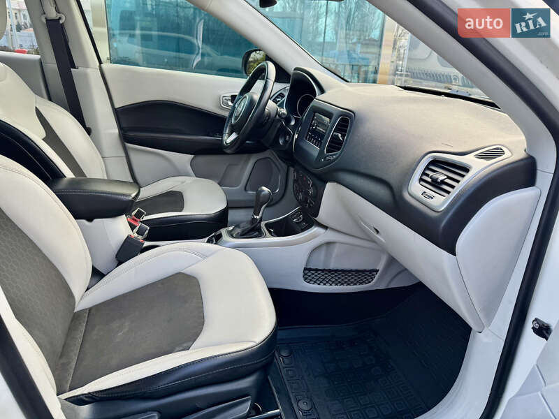 Позашляховик / Кросовер Jeep Compass 2019 в Одесі фото 21 Позашляховик / Кросовер Jeep Compass 2019 в Одесі