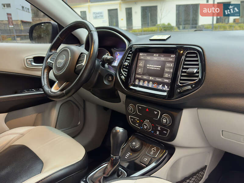 Внедорожник / Кроссовер Jeep Compass 2017 в Львове