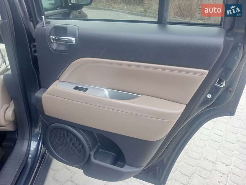 Внедорожник / Кроссовер Jeep Compass 2014 в Дрогобыче