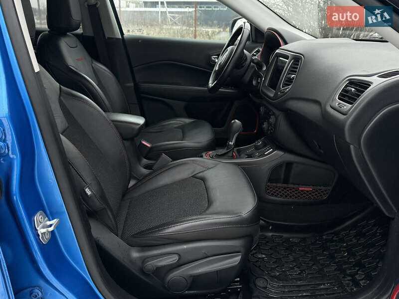 Позашляховик / Кросовер Jeep Compass 2019 в Києві фото 38 Позашляховик / Кросовер Jeep Compass 2019 в Києві