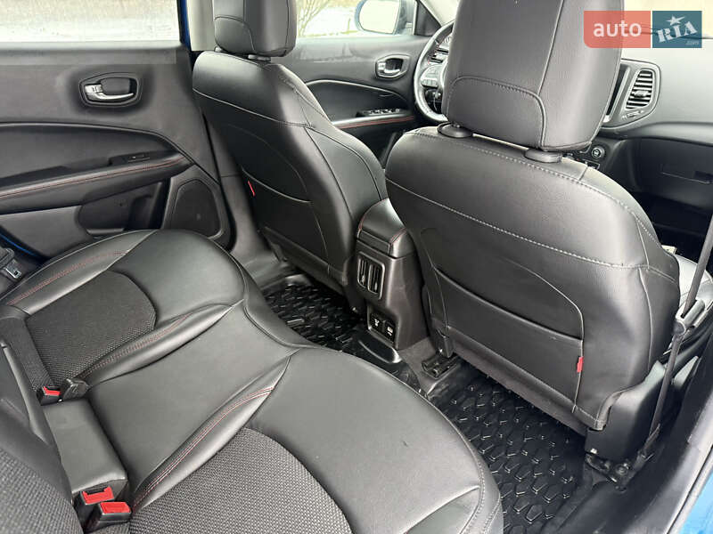 Позашляховик / Кросовер Jeep Compass 2019 в Києві фото 43 Позашляховик / Кросовер Jeep Compass 2019 в Києві