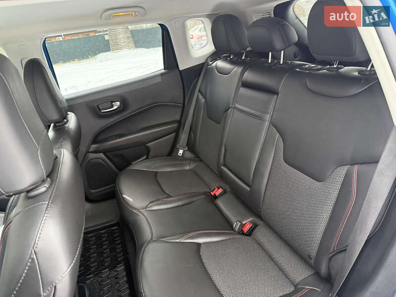 Позашляховик / Кросовер Jeep Compass 2019 в Києві фото 48 Позашляховик / Кросовер Jeep Compass 2019 в Києві