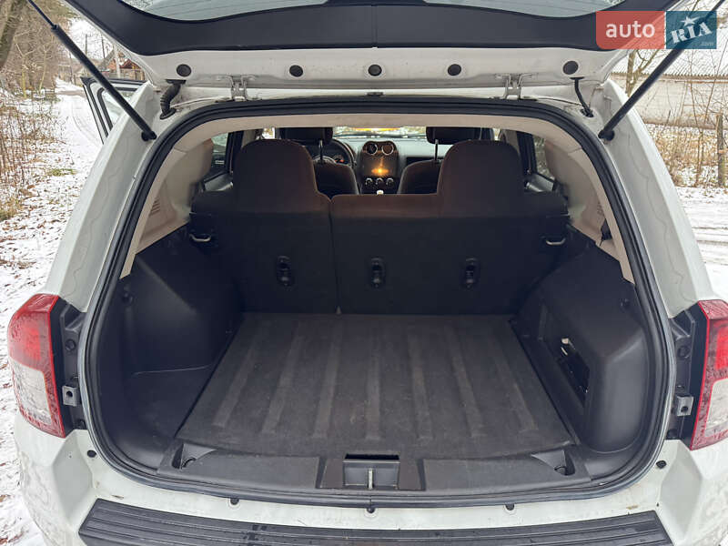 Внедорожник / Кроссовер Jeep Compass 2016 в Киеве