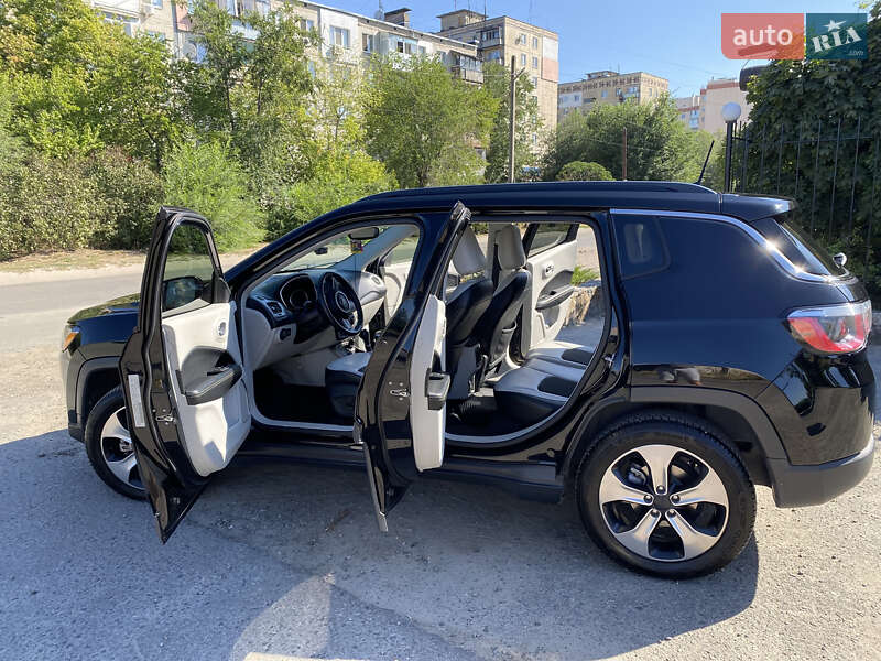 Внедорожник / Кроссовер Jeep Compass 2017 в Новомосковске фото 8 Внедорожник / Кроссовер Jeep Compass 2017 в Новомосковске