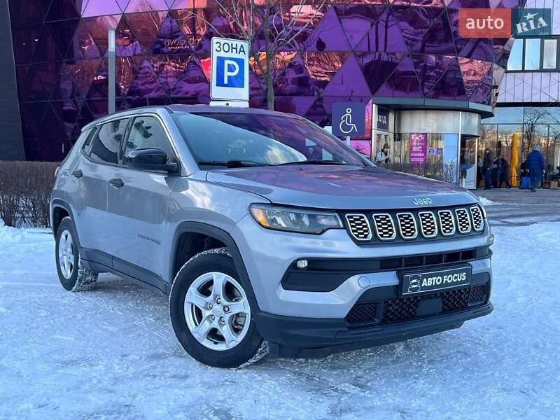 Внедорожник / Кроссовер Jeep Compass 2022 в Киеве