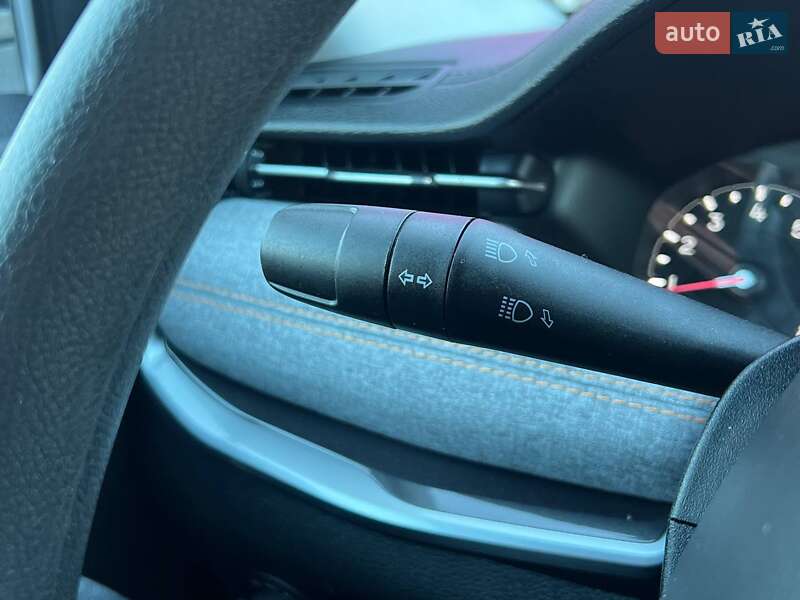 Внедорожник / Кроссовер Jeep Compass 2022 в Киеве