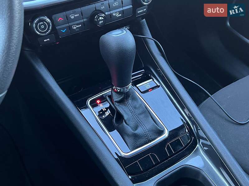 Внедорожник / Кроссовер Jeep Compass 2022 в Киеве