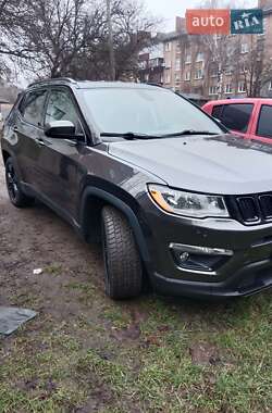 Внедорожник / Кроссовер Jeep Compass 2018 в Ромнах