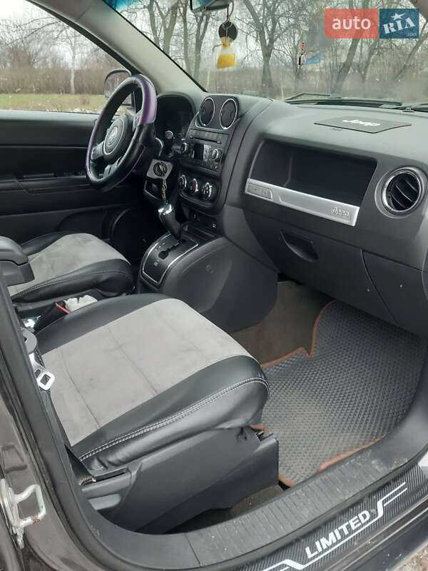 Внедорожник / Кроссовер Jeep Compass 2016 в Гайвороне