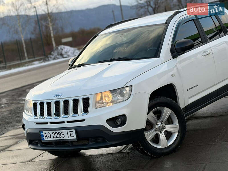 Позашляховик / Кросовер Jeep Compass 2011 в Хусті