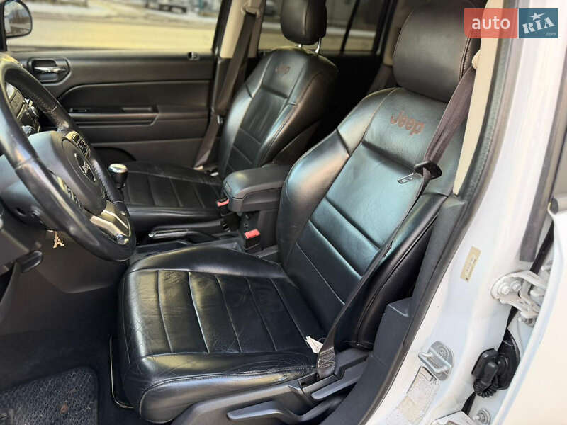 Позашляховик / Кросовер Jeep Compass 2011 в Хусті