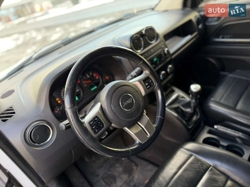 Позашляховик / Кросовер Jeep Compass 2011 в Хусті