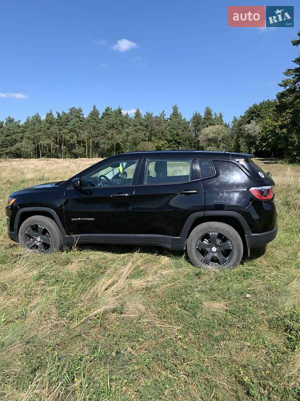 Внедорожник / Кроссовер Jeep Compass 2017 в Деражне